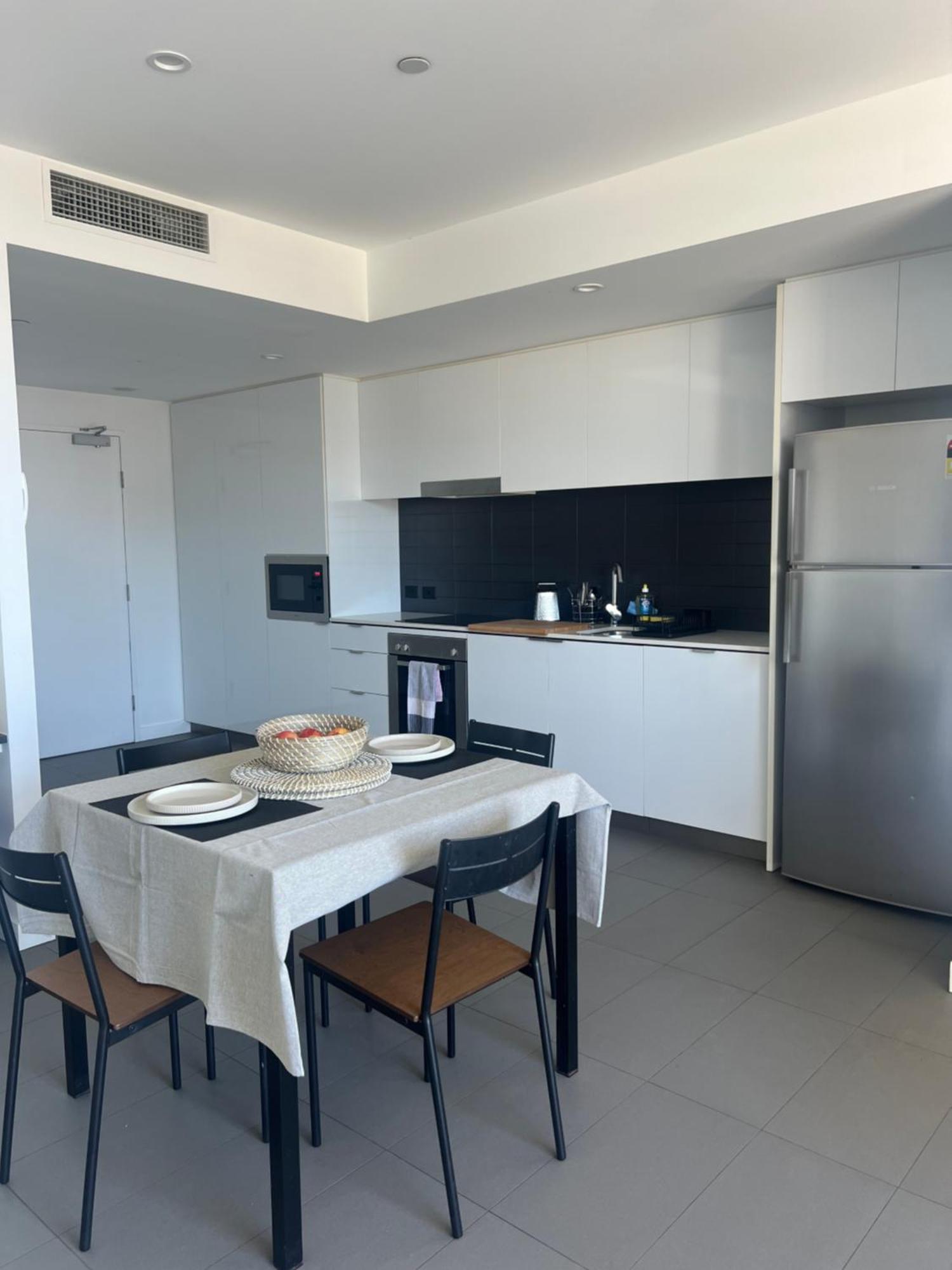 Serenity & Style Shared In Fortitude Valley Homestay Brisbane