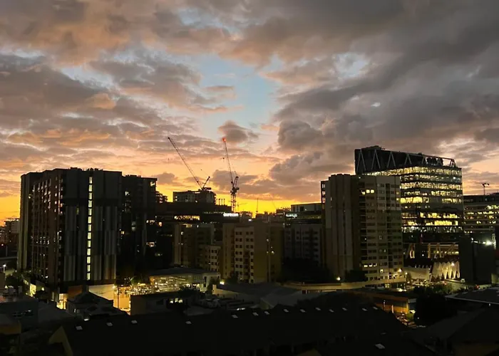 Serenity & Style Shared Apartment In Fortitude Valley